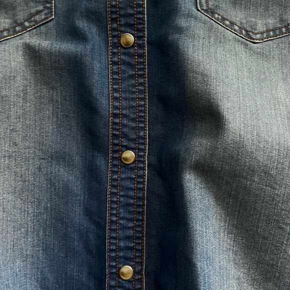 WRANGLER Blue Denim Long Sleeve Snap Western Shirt - Women’s Sz L - Picture 4 of 9